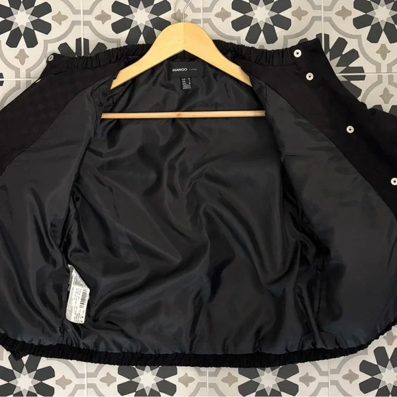 Mango Black Textured Jacket- Small - Picture 4 of 8